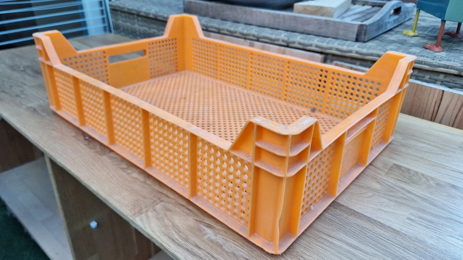 Stapelbare oranje kratjes, Doe-het-zelf en Verbouw, Kratten en Dozen, Ophalen, Krat, Minder dan 35 cm