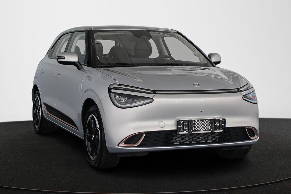 Dongfeng Box / Direct Leverbaar / Full Option, 12 maanden, Euro 4, Te koop, 1170 kg