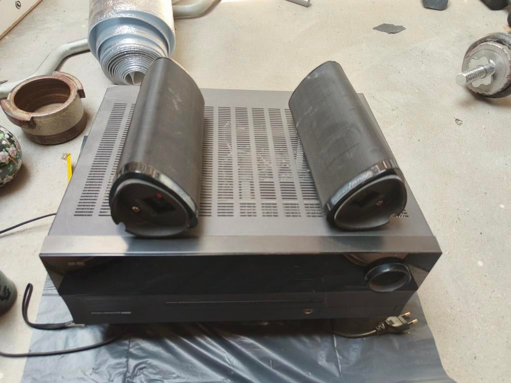 Harman Kardon AVR138 + 2 speakers, Ophalen of Verzenden
