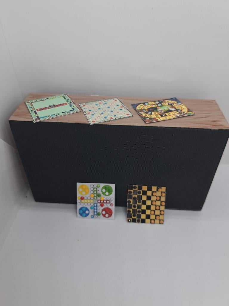 Spelletjes 1:12 Gereserveerd, Ophalen of Verzenden, Nieuw, Poppenhuis
