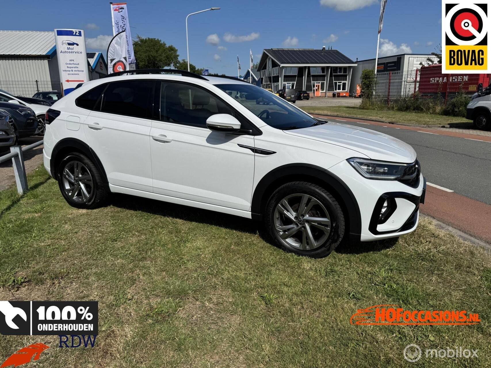 Volkswagen Taigo 1.5 TSI R-Line IQ-LIGHT/VIRTUAL/CARPLAY/KEY, Dealer onderhouden, 4 cilinders, 1192 kg, Wit