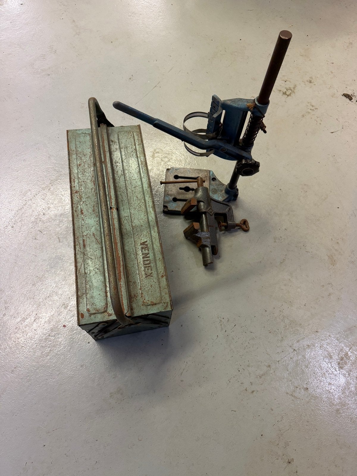 Vintage VENDEX Gereedschapskist met Boorstandaard, Doe-het-zelf en Verbouw, Ophalen, Gebruikt