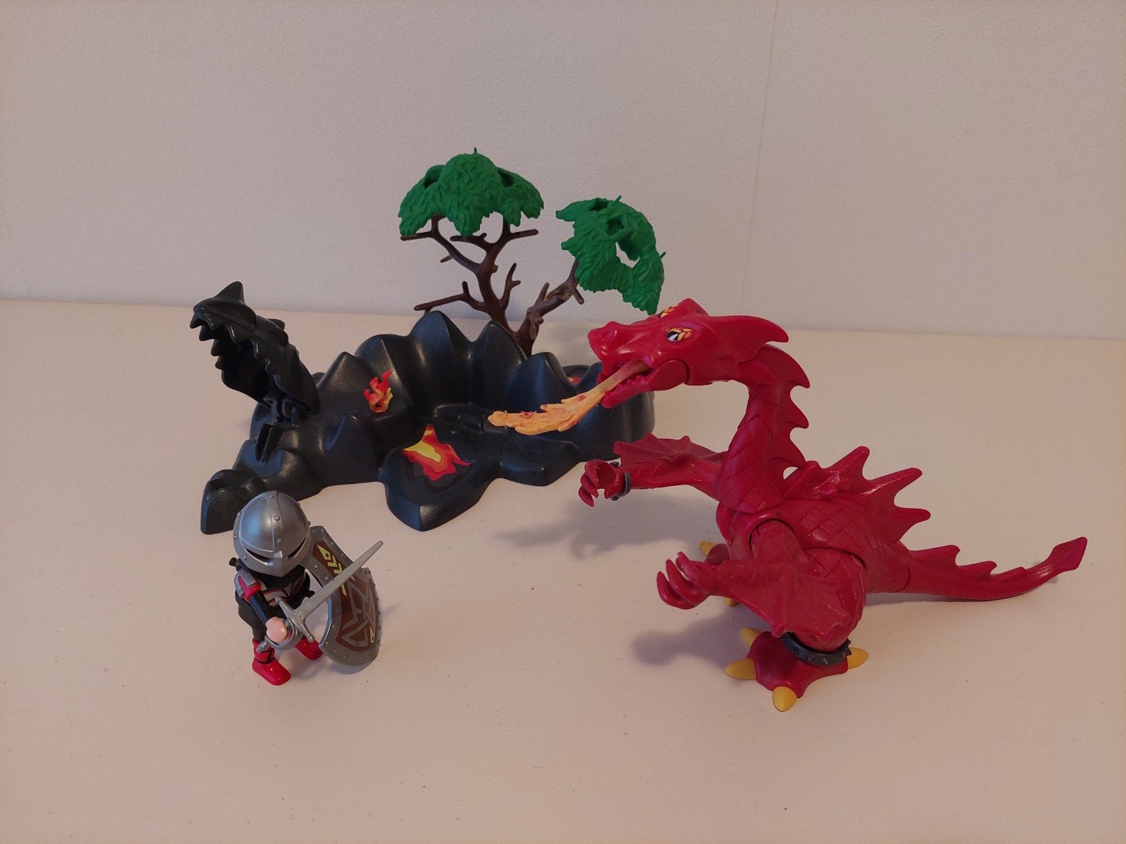 Playmobil rode draak met ridder en vuureiland, Kinderen en Baby's, Speelgoed | Playmobil, Ophalen of Verzenden, Gebruikt
