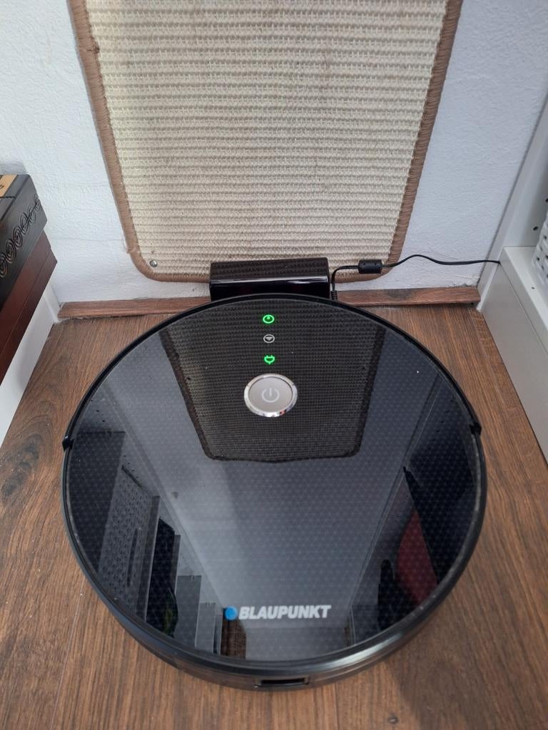 Blaupunkt Robot Stofzuiger met Dweilfunctie, Ophalen of Verzenden, Zo goed als nieuw, Robotstofzuiger, Minder dan 1200 watt