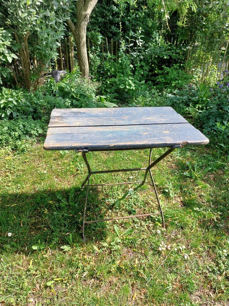 Franse tuintafel, Ophalen