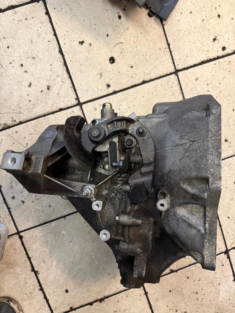 Versnellingsbak Ford Focus 2014 - Gebruikt, Ophalen of Verzenden, Gebruikt, Ford
