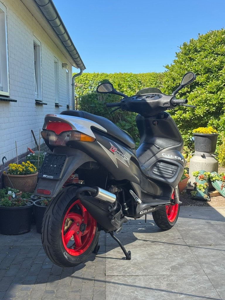 ️Gilera runner 50cc sp pro Brom Nederlands kenteken️, Fietsen en Brommers, Scooters | Piaggio, Niet ingevuld, Niet ingevuld, Niet ingevuld