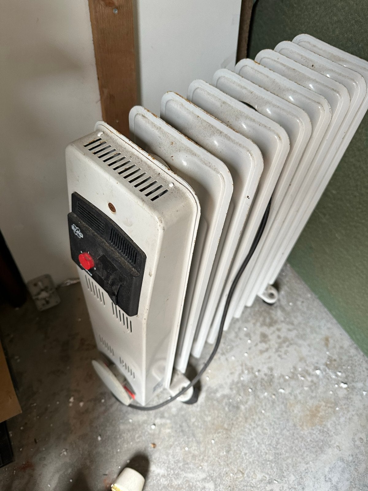Oliekachel - Elektrische olieradiator, Huis en Inrichting, Kachels, Oliekachel, Gebruikt, Elektrisch, Ophalen of Verzenden