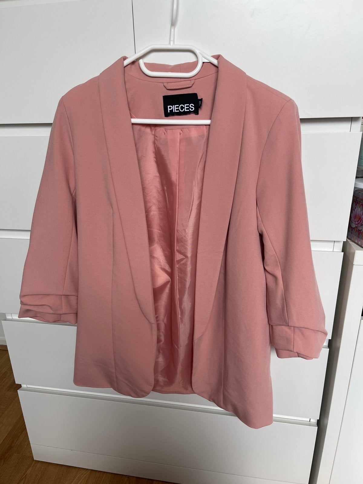 Zo goed als nieuw roze jasje van Pieces, maat XS, Ophalen of Verzenden, Zo goed als nieuw, Jasje, Roze