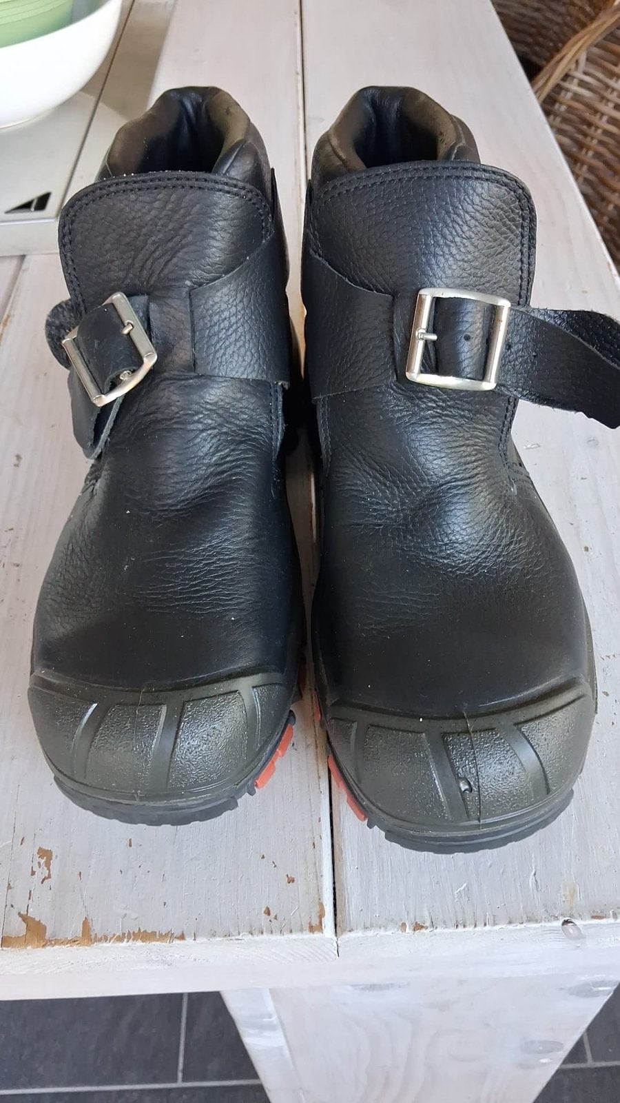 Veiligheidsschoenen, Ophalen, Nieuw