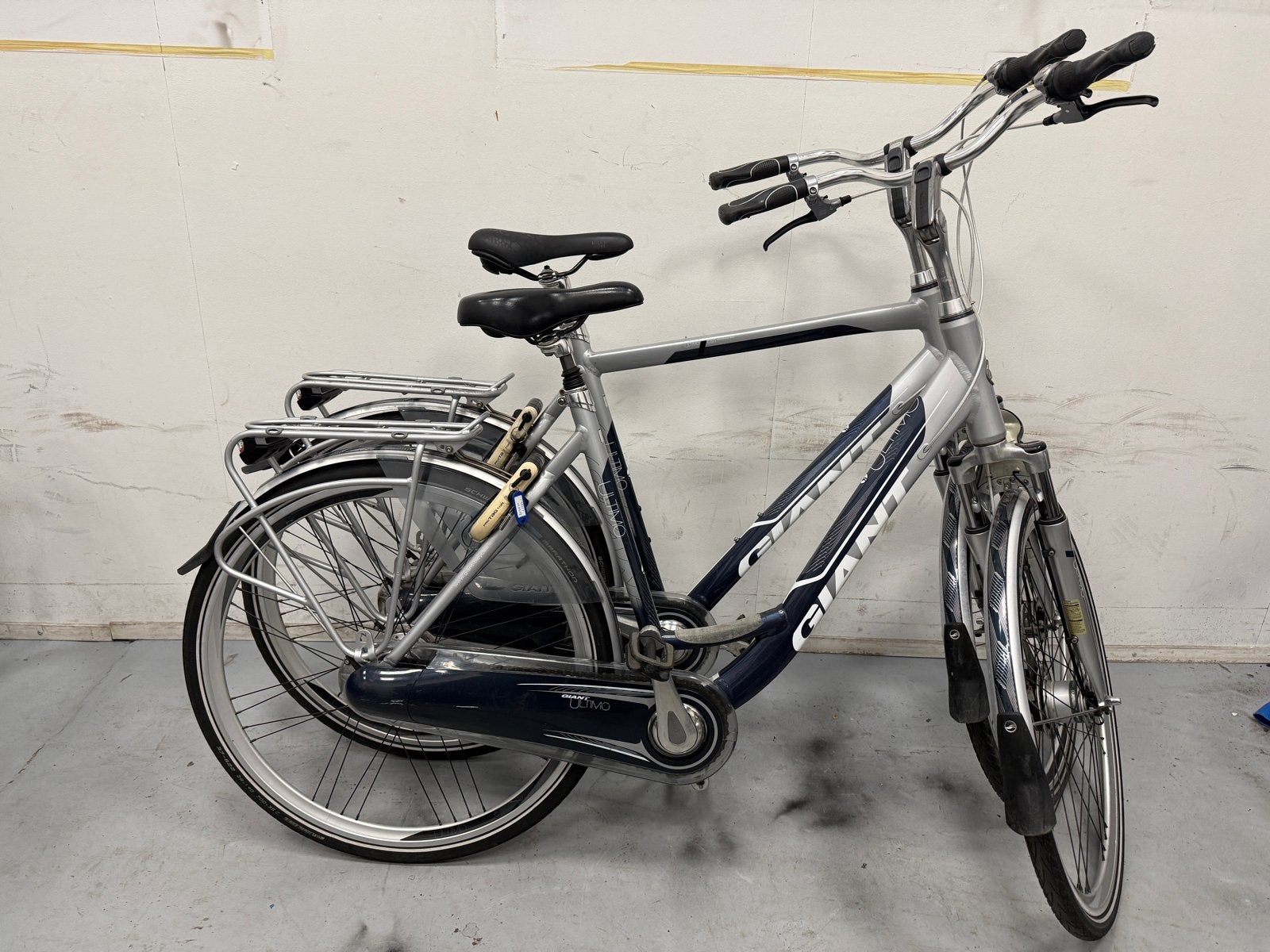 Nette Giant Ultimo set fietsen 28 inch, Fietsen en Brommers, 53 tot 56 cm, (Extra) lage instap, Zo goed als nieuw, Trommelrem