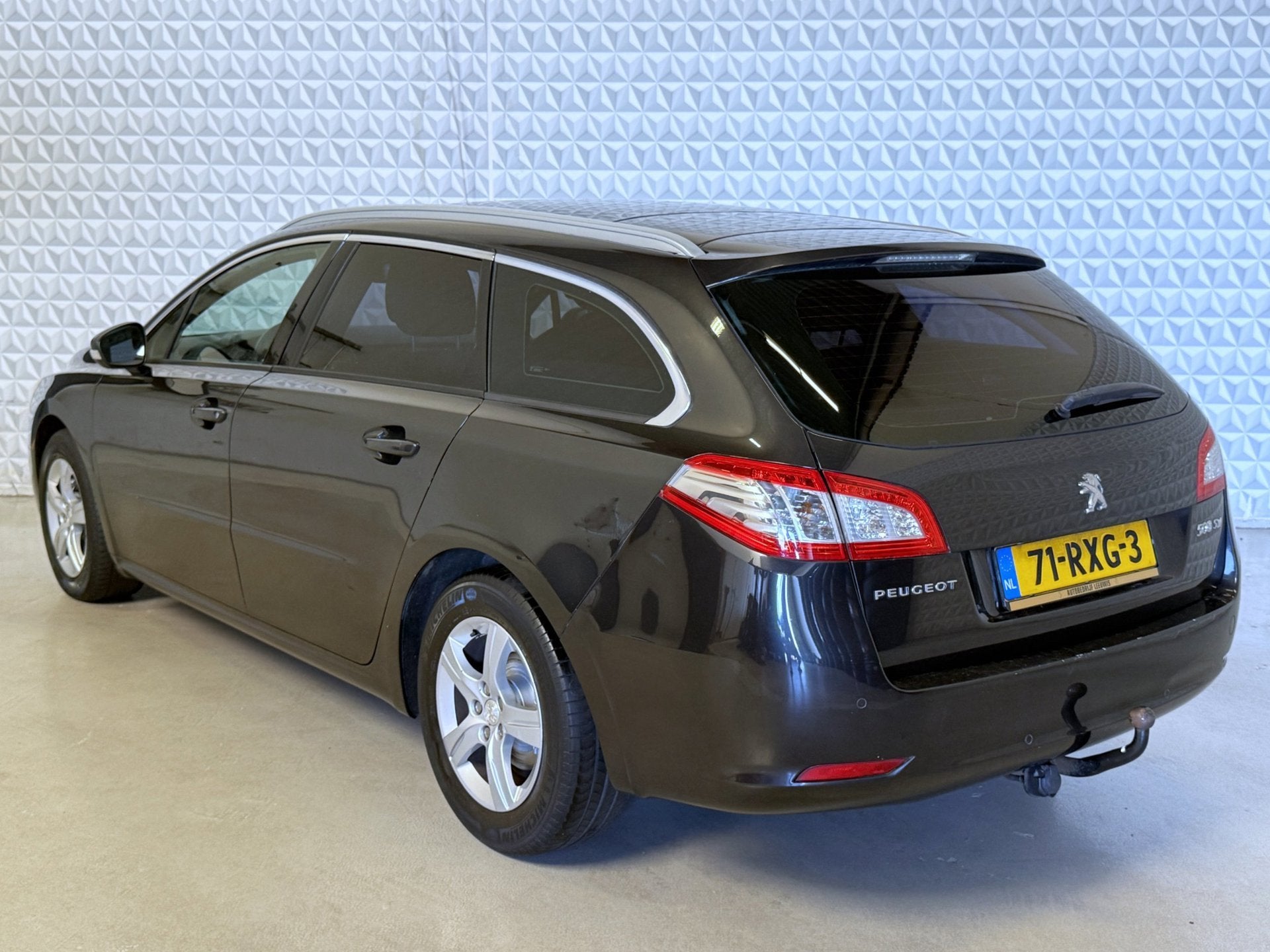 Peugeot 508 SW 2.0 HDi in de 1e LAK! EXPORT PRIJS EX BPM (20, Auto's, Peugeot, Voorwielaandrijving, Euro 5, Gebruikt, 4 cilinders