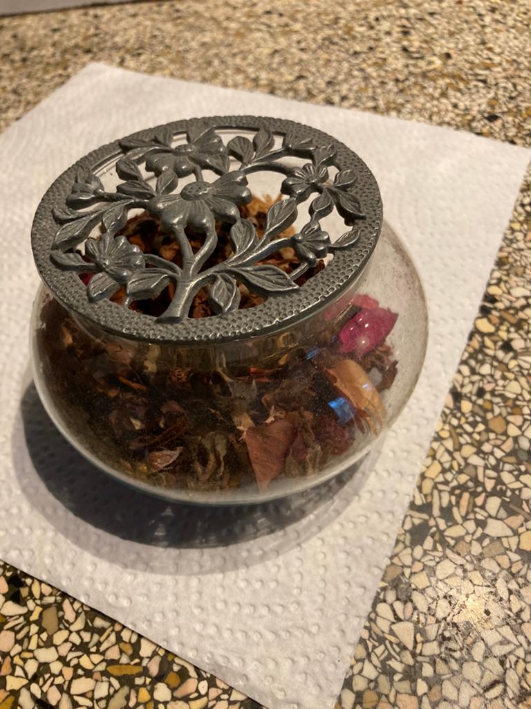 Potpourri potje, Ophalen of Verzenden