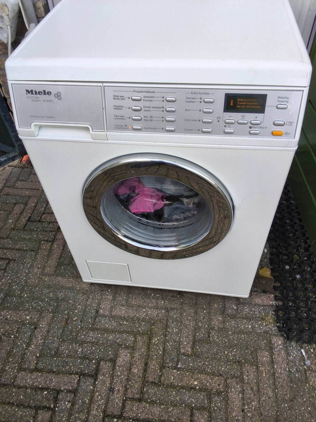 miele wasmachine 6 kilo 1600 helemaal nagekeken, Ophalen