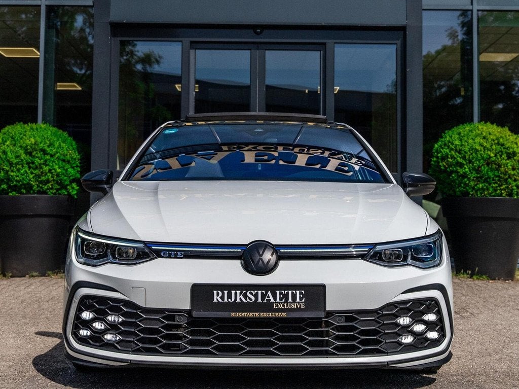 Volkswagen Golf 1.4 eHybrid GTE|PANO|ACC|CAMERA|STOELVERW., Auto's, Gebruikt, 4 cilinders, Leder en Stof, Wit