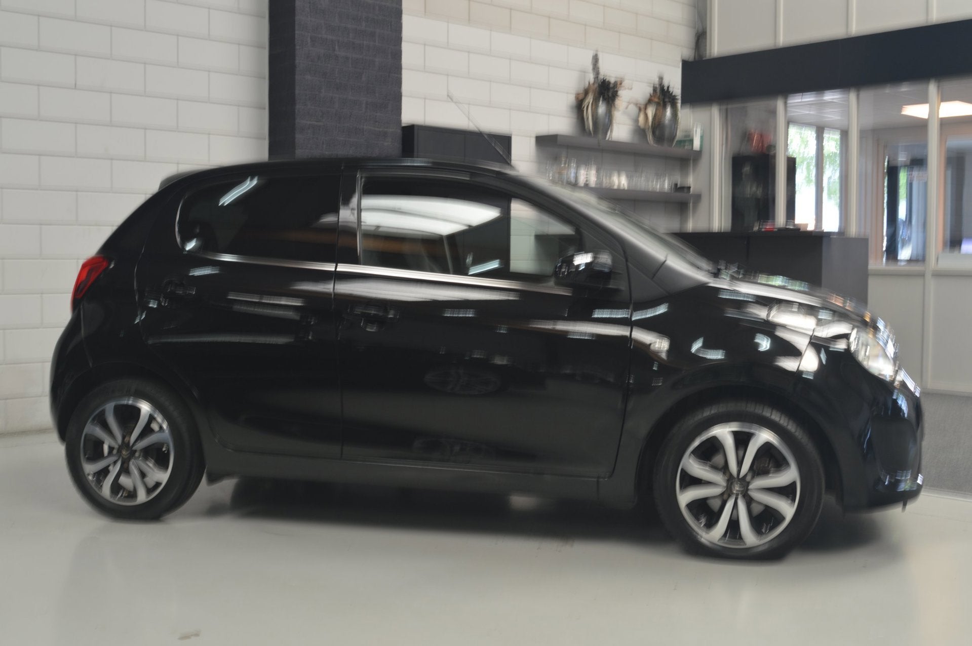Citroen C1 1.0 VTi Shine // AUTOMAAT // 78.000 km // CLIMA /, Stof, Gebruikt, Euro 6, Automatische klimaatregeling