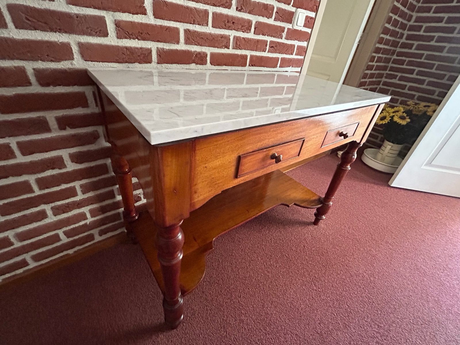 Antieke houten sidetable met marmeren blad, Antiek en Kunst, Antiek | Meubels | Tafels, Ophalen