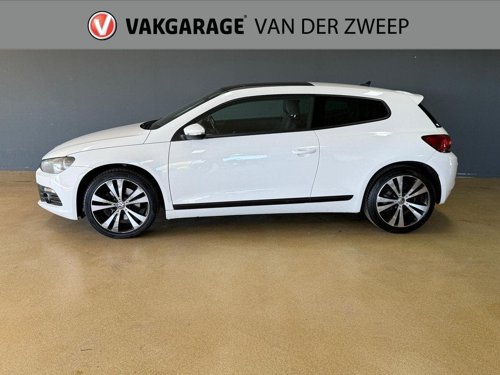 Volkswagen Scirocco 1.4 TSI Edition | PDC | Panorama, Voorwielaandrijving, Euro 5, 15 km/l, Gebruikt