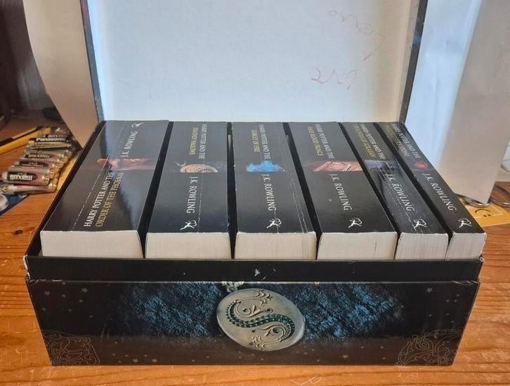 Harry Potter box English language 7x, Ophalen of Verzenden, Gelezen