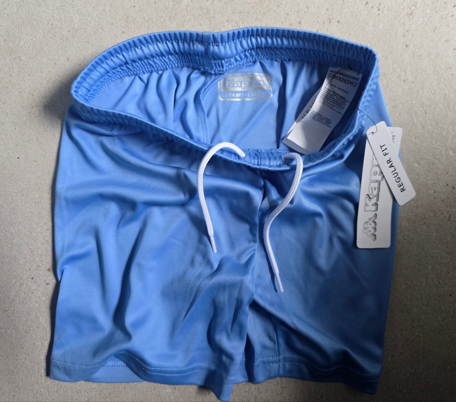 Kappa Borgo Hemelsblauwe short jongens, MAAT: 116/6Y - NIEUW, Kinderen en Baby's, Kinderkleding | Maat 116, Kappa, Ophalen of Verzenden