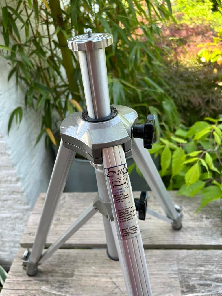 VELBON SC-621 videocamerastatief, Ophalen of Verzenden, Zo goed als nieuw, Minder dan 150 cm, Driepoot