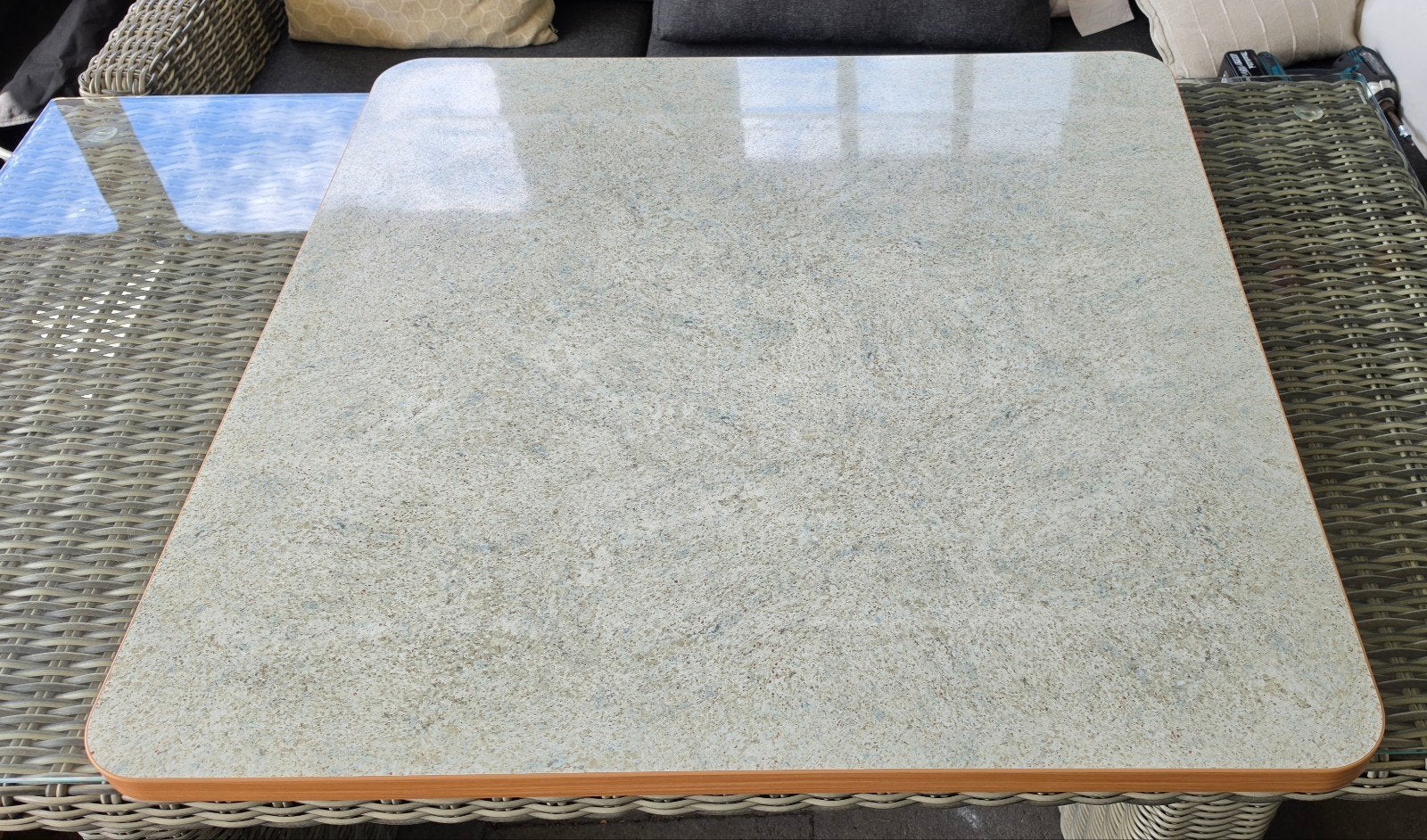 Mooi tafelblad caravan 85x85x2,8, Caravans en Kamperen, Ophalen, Zo goed als nieuw, Campingtafel