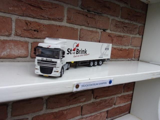 WSI  Daf  XF  van  St.  van  den  Brink - Ermelo, Hobby en Vrije tijd, Modelauto's | 1:50, Ophalen of Verzenden, Nieuw, Bus of Vrachtwagen
