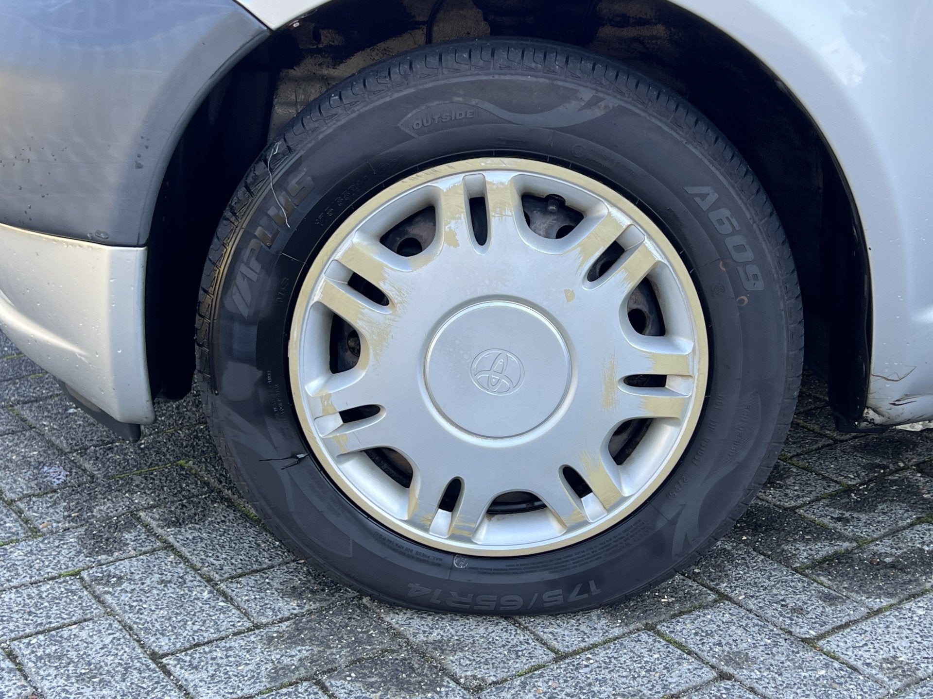 Toyota Yaris 1.0-16V VVT-i Terra | Radio | Stuurbekrachtigin, foto 9