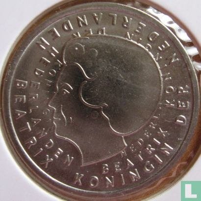1 Gulden Nederland, Koningin Beatrix, 2001, KM233, Ophalen of Verzenden, Koningin Beatrix, 1 gulden, Losse munt