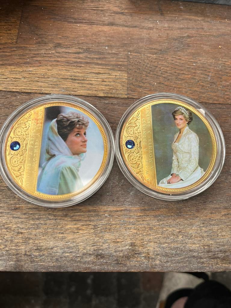 Herdenkingsmunten prinses diana, Verzamelen, Koninklijk Huis en Royalty, Ophalen of Verzenden, Nieuw, Buitenland, Postzegel(s) of Munt(en)