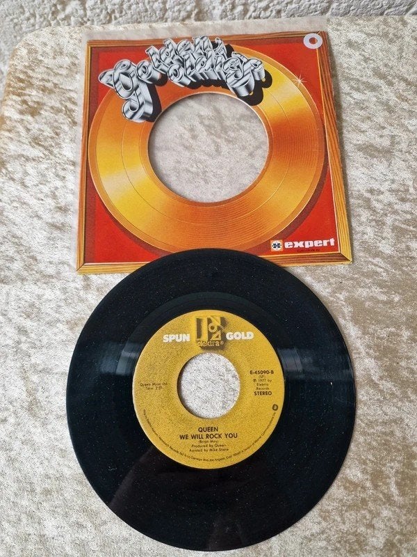 Queen We Are The Champions 7” Vinyl 1983, Ophalen of Verzenden, Pop