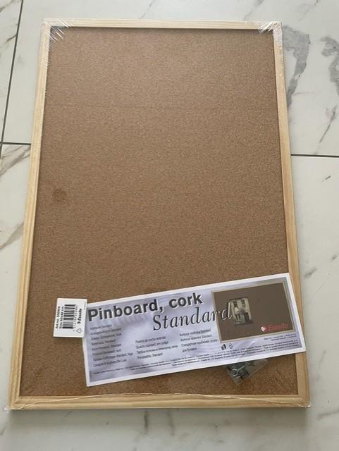 Prikbord kurk - nieuw met punaises., Huis en Inrichting, Ophalen, Nieuw