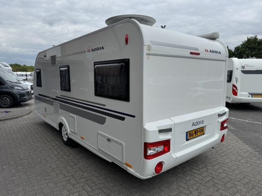 Adria Adora 542 UL 2016 MOVER + LUIFEL!!!, Standaardzit, 2 aparte bedden, Bedrijf, Adria
