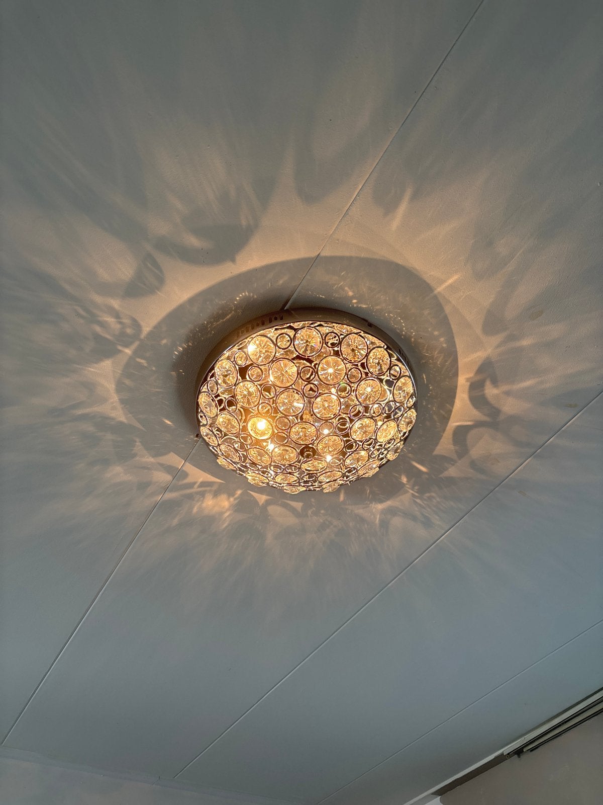 Moderne Plafondlamp met Kristallen, Rond, Zo goed als nieuw, Ophalen, Metaal