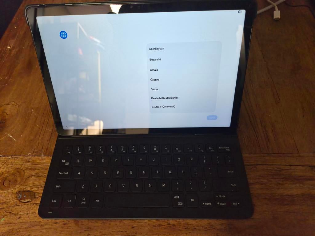 Samsung tab a9 plus + samsung toetsenbord en 2 cases, Ophalen of Verzenden, Zo goed als nieuw, 10 inch, 64 GB