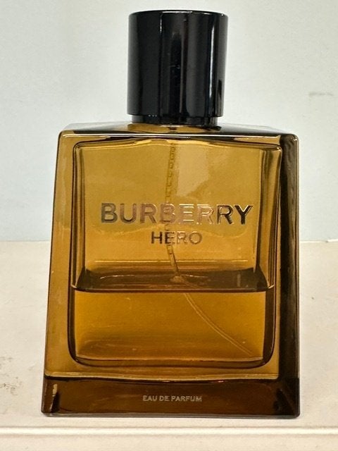 Burberry Hero 100ml eau de parfum met nog 45% van de inhoud, Verzenden, Gebruikt