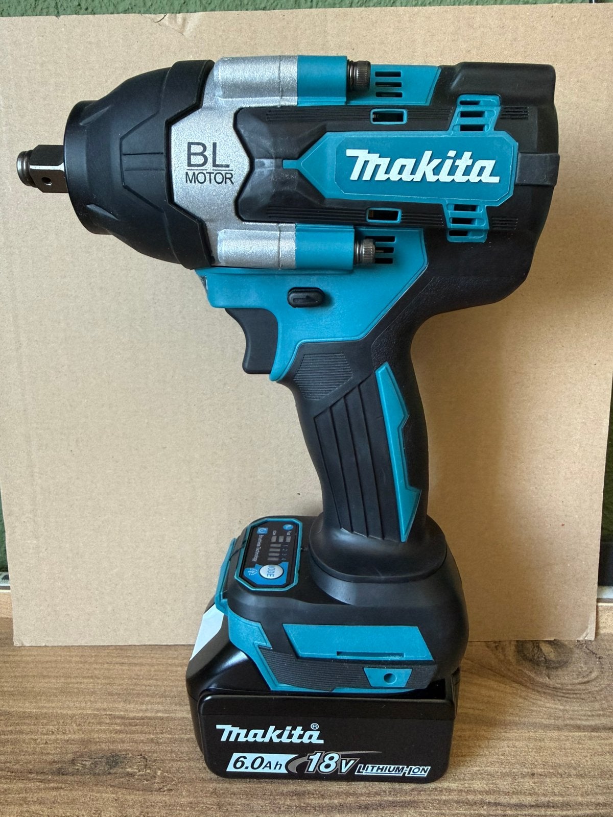 Matika DTW700 met accu, Verzenden, Nieuw, Boormachine, Variabele snelheid