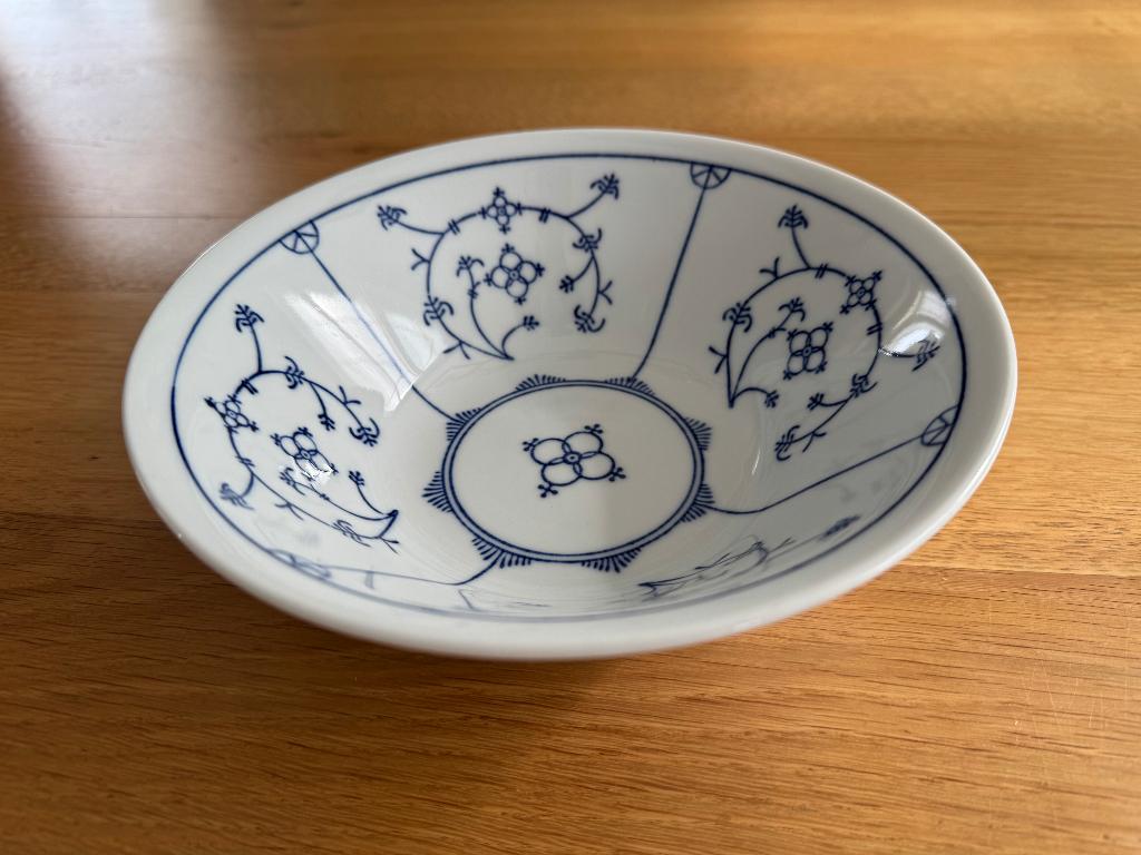 Blau Saks Kahla serveerschaal, Ophalen of Verzenden, Overige stijlen, Porselein, Schaal of Schalen