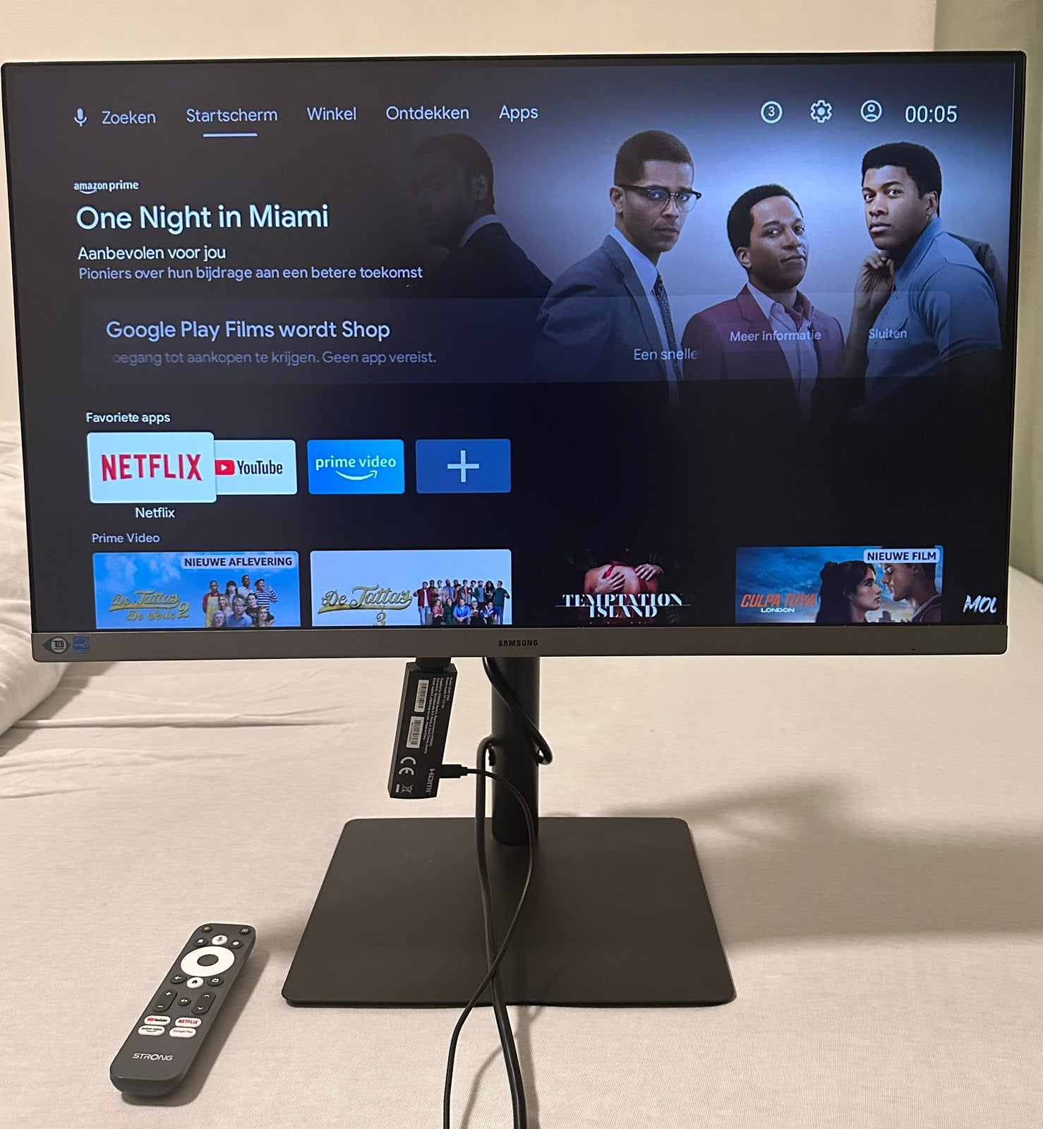 24 inch Samsung monitor + tv stick, Gaming, Draaibaar, Verzenden, Full HD