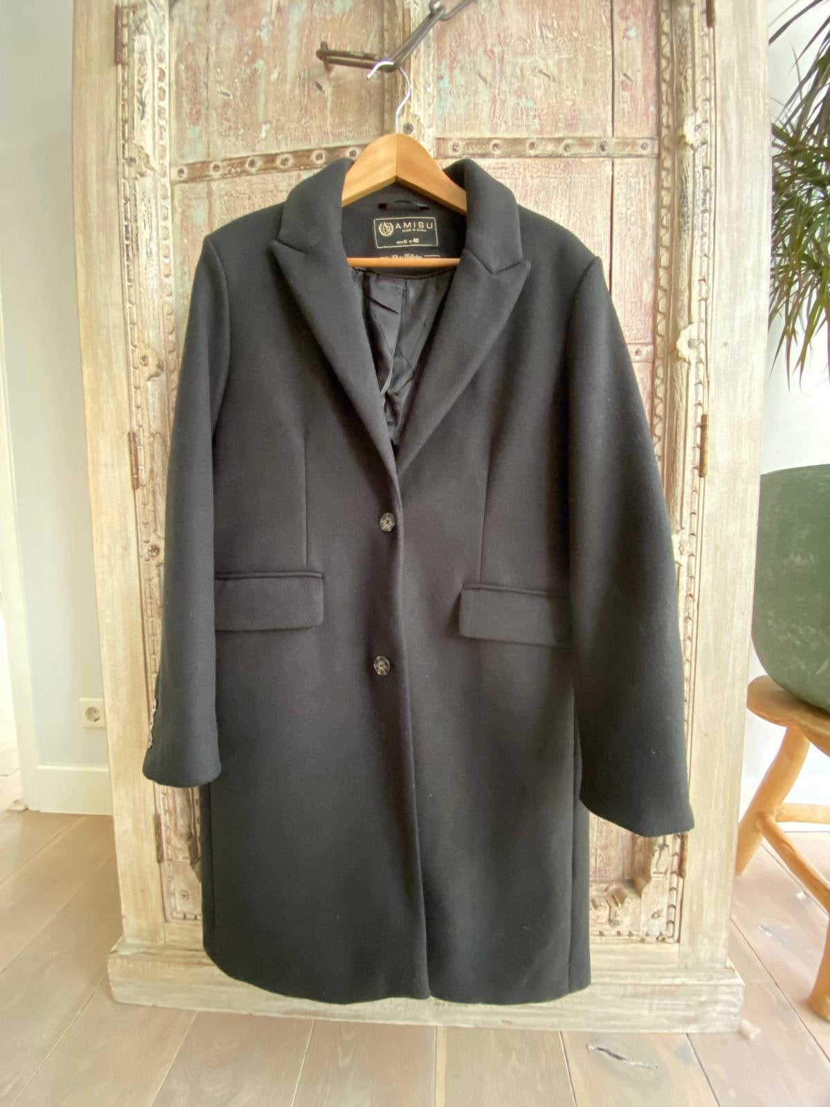 Lange nette winterjas dames Amisu maat 40, Ophalen of Verzenden, Zo goed als nieuw, Maat 38/40 (M), Zwart