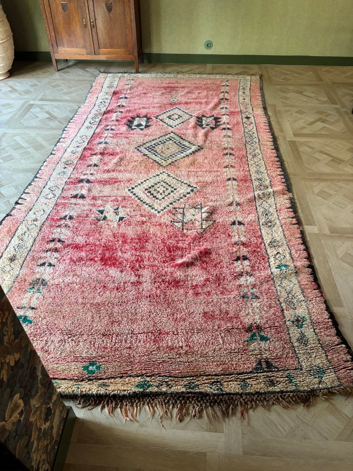 Miss nomad; Vintage Berber vloerkleed - Handgeknoopt roze, Huis en Inrichting, Ophalen, Gebruikt, 150 tot 200 cm, 200 cm of meer