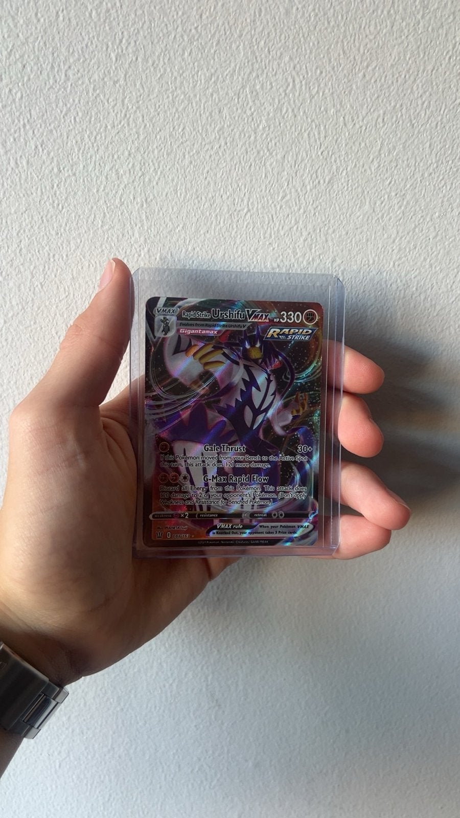 Urshifu VMAX Rapid Strike Pokémon Kaart, Hobby en Vrije tijd, Ophalen of Verzenden, Zo goed als nieuw, Losse kaart