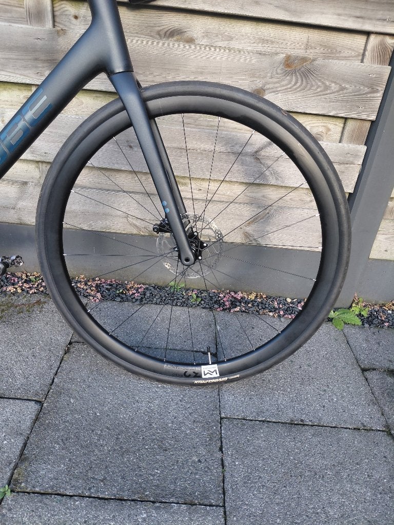 Cube Attain Maat 62 (2026)  Shimano 105 Disc, 28 inch, 10 tot 15 versnellingen, Heren, 61 tot 65 cm