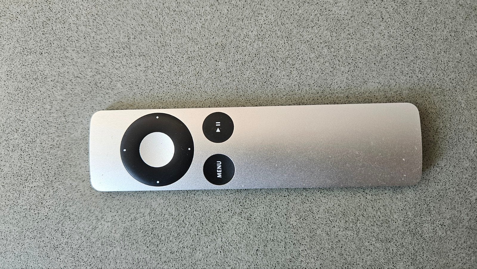Apple TV afstandsbediening (aluminium), Audio, Tv en Foto, Afstandsbedieningen, Ophalen, Gebruikt, Origineel, Tv