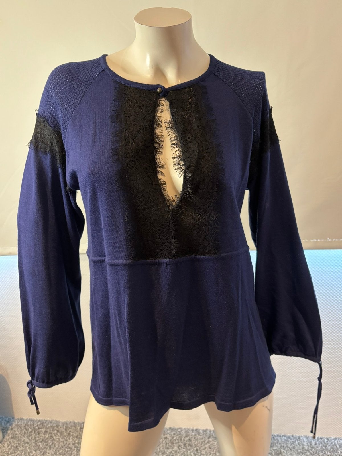 Just cavalli trui met kant maat xs valt ruim, Kleding | Dames, Ophalen of Verzenden, Zo goed als nieuw, Maat 36 (S), Blauw