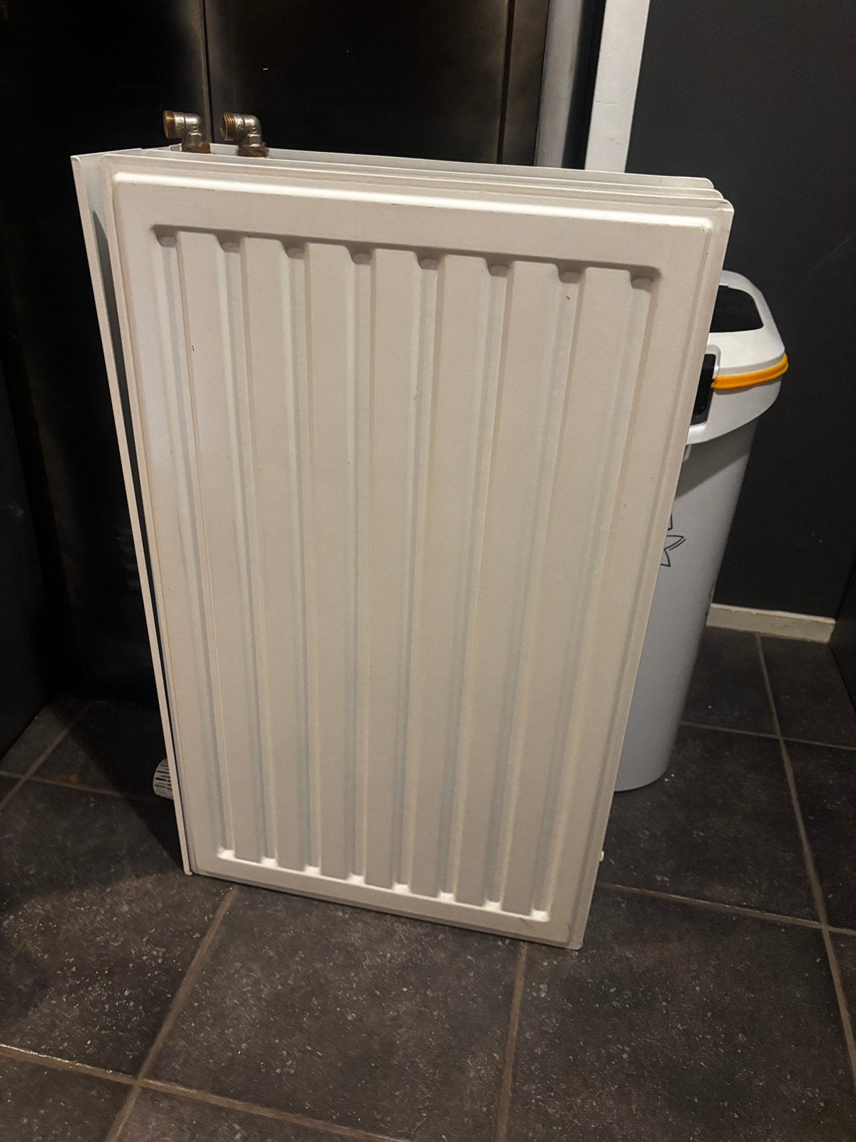 Radiator 76x48x17cm (hxbxd), Doe-het-zelf en Verbouw, Verwarming en Radiatoren, Ophalen, 30 tot 80 cm, Radiator, Zo goed als nieuw