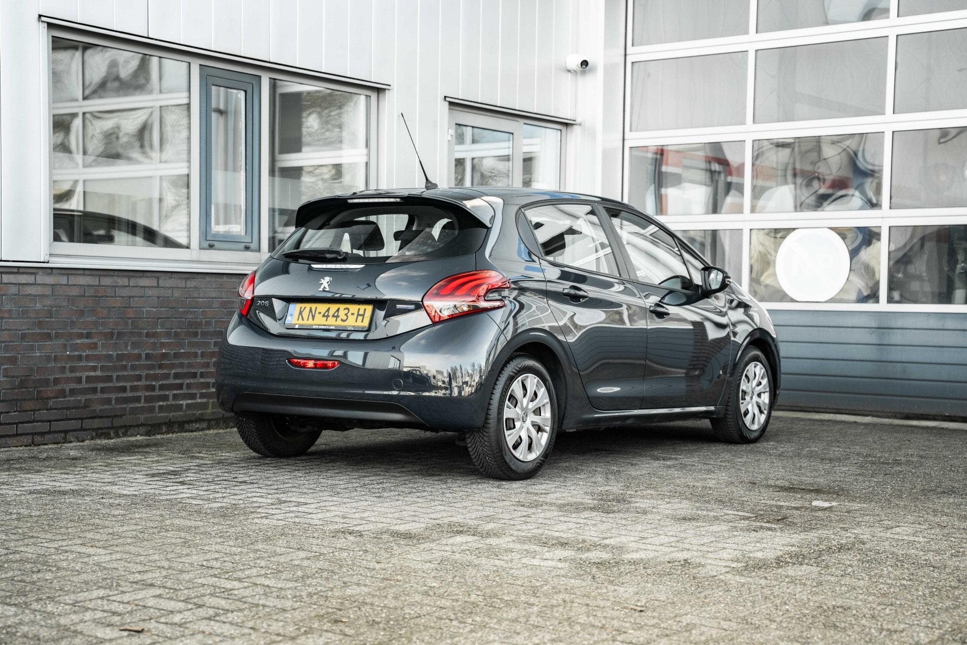 Peugeot 208 1.6 BlueHDi Blue Lease (bj 2016), Auto's, Peugeot, Voorwielaandrijving, Gebruikt, 4 cilinders, Origineel Nederlands