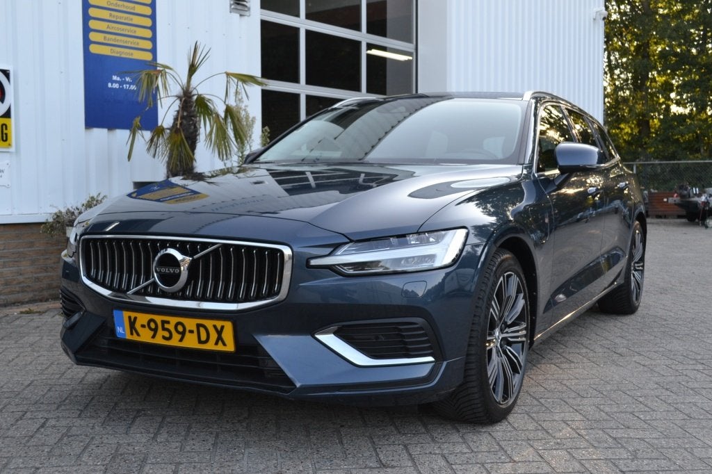 Volvo V60 PHEV 2.0 T8 AWD R. R-Des. (bj 2020, automaat), Stof, Gebruikt, 4 cilinders, Blauw