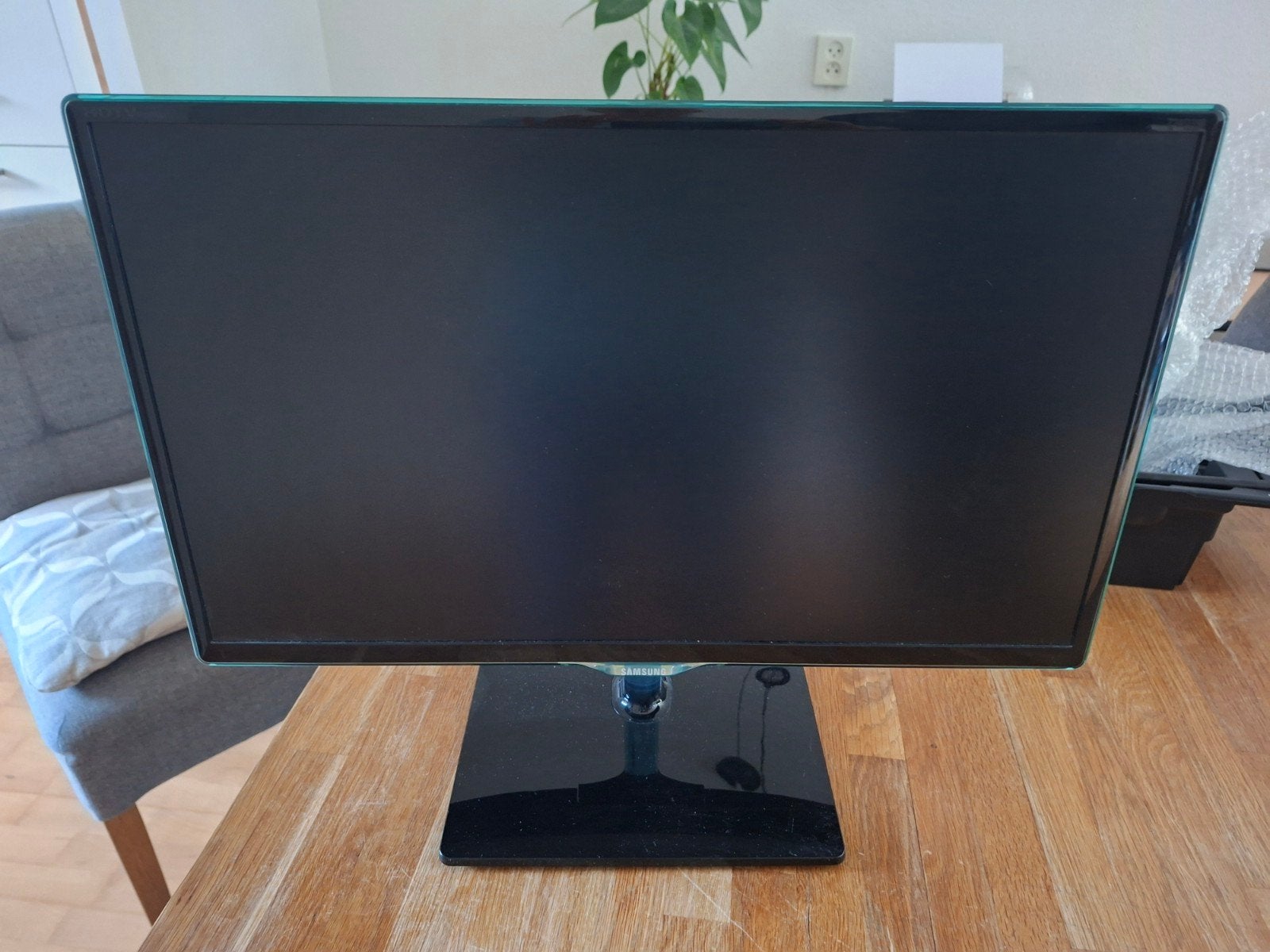 Samsung tv + monitor 24 inch, Computers en Software, Minder dan 1 ms, Zo goed als nieuw, Samsung, 61 t/m 100 Hz
