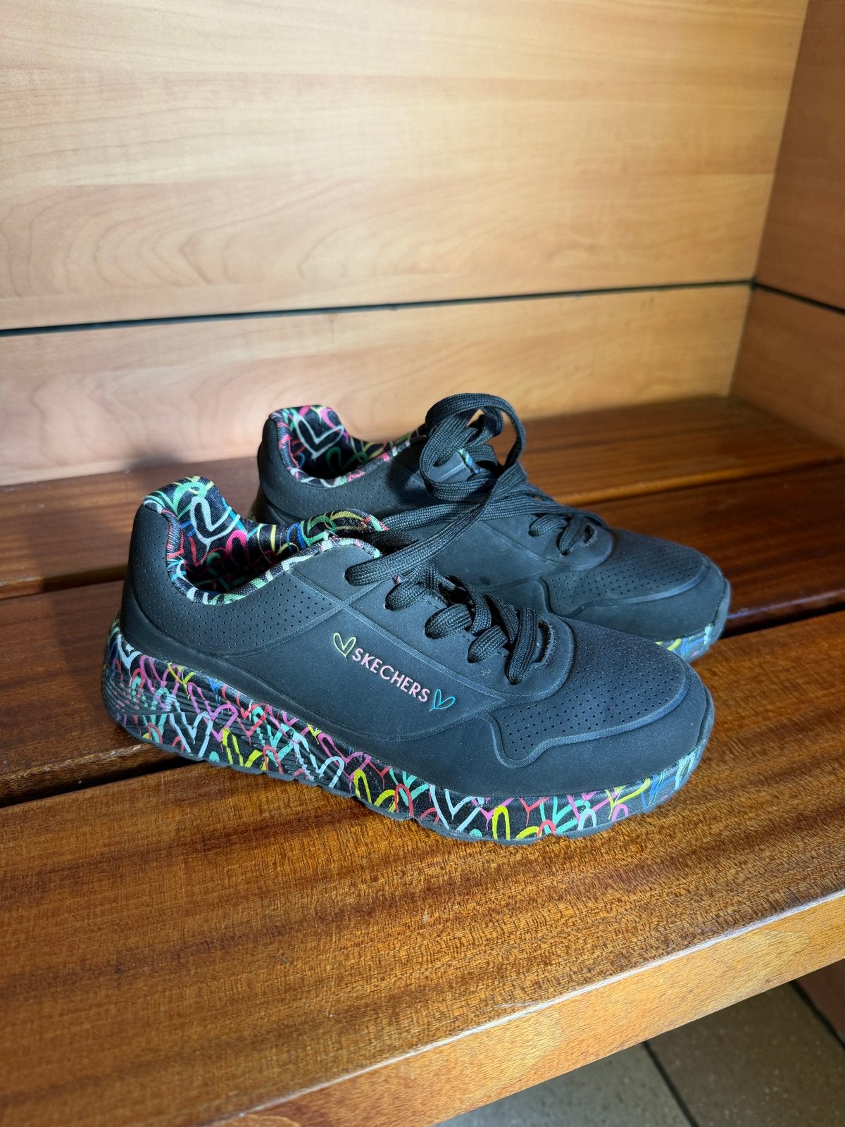 Skechers sneakers, Kinderen en Baby's, Kinderkleding | Schoenen en Sokken, Zo goed als nieuw, Sportschoenen, Meisje, Ophalen of Verzenden